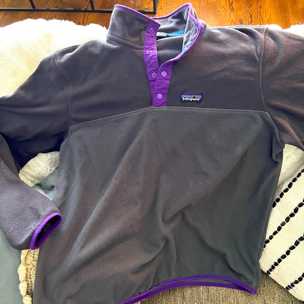 Men’s L Patagonia Fleece (only worn a handful of times, great condition!!)